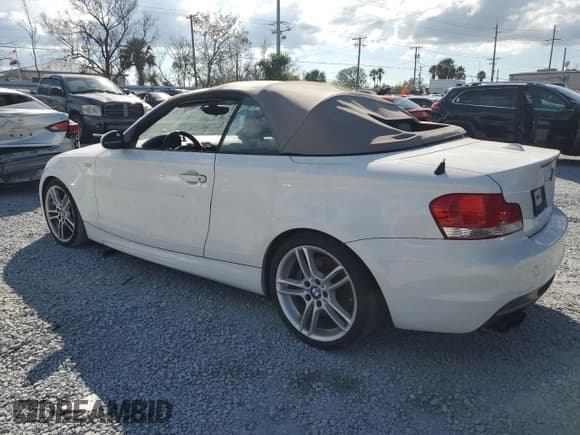 ✅ 2009 BMW 1 Series 135i • VIN: WBAUN93519VK41139 • Лот: 44959415. Опубликован ранее на Copart с пробегом 70 895 миль. Бесплатный доступ к архиву аукционных продаж из США и подробный отчёт об истории автомобиля на DreamBid. Изображение 2.