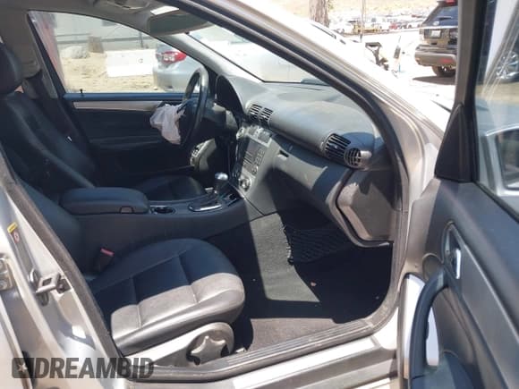 ✅ 2006 Mercedes-Benz C 230 Sport • VIN: WDBRF52H86F752734 • Lot: 42532783. Listed on IAAI with 128,302 mi. Free auction sales archive from the USA and detailed vehicle history report at DreamBid. Image 5.