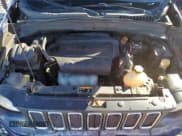 ✅ 2018 Jeep Renegade Latitude • VIN: ZACCJABB6JPH04360 • Lot: 90702305. Wystawiony na Copart z przebiegiem 173 058 mil. Bezpłatny archiwum sprzedaży aukcyjnych z USA i szczegółowy raport historii pojazdu na DreamBid. Zdjęcie 12.