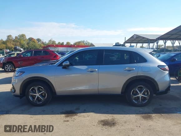 ✅ 2024 Honda HR-V EX-L • VIN: 3CZRZ2H79RM705278 • Lot: 43529167. Listed on IAAI with 36,014 mi. Free auction sales archive from the USA and detailed vehicle history report at DreamBid. Image 15.