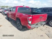 ✅ 2020 Toyota Tacoma SR5 • VIN: 3TMAZ5CN4LM135661 • Lot: 42369140. Wystawiony na IAAI z przebiegiem 109 528 mil. Bezpłatny archiwum sprzedaży aukcyjnych z USA i szczegółowy raport historii pojazdu na DreamBid. Zdjęcie 3.