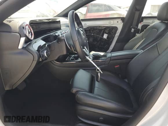 2022 Mercedes-Benz CLA 250 с VIN W1K5J4GB8NN252872, выставлен на аукционе Copart как лот 65800695 с пробегом 39 913 миль миль и Списание • Salvage title. История ставок и продаж доступна на DreamBid. Изображение 7.