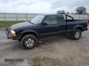 ✅ 2003 Chevrolet S-10 LS • VIN: 1GCCT19X438192443 • Лот: 81409244. Опубликован ранее на Copart с пробегом 129 186 миль. Бесплатный доступ к архиву аукционных продаж из США и подробный отчёт об истории автомобиля на DreamBid. Изображение 1.