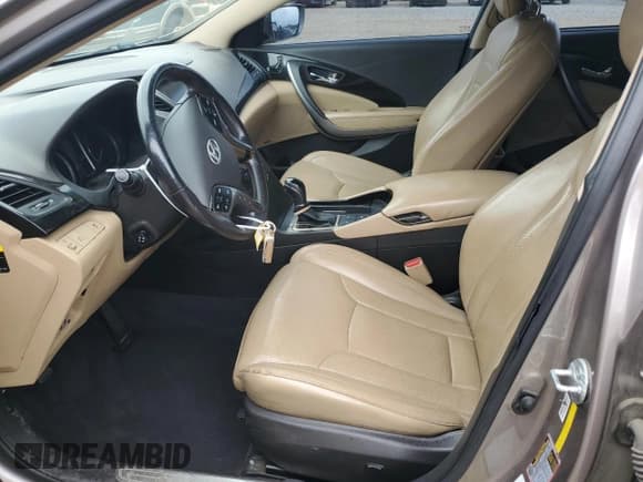 ✅ 2013 Hyundai Azera • VIN: KMHFH4JG4DA262993 • Лот: 58497925. Опубликован ранее на Copart с пробегом 151 568 миль. Бесплатный доступ к архиву аукционных продаж из США и подробный отчёт об истории автомобиля на DreamBid. Изображение 7.