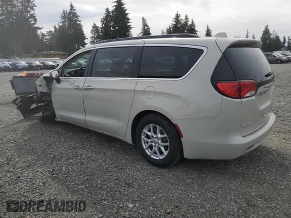 ✅ 2019 Chrysler Pacifica Touring • VIN: 2C4RC1DG9KR741168 • Lot: 52590535. Wystawiony na Copart z przebiegiem 83 903 mil. Bezpłatny archiwum sprzedaży aukcyjnych z USA i szczegółowy raport historii pojazdu na DreamBid. Zdjęcie 2.