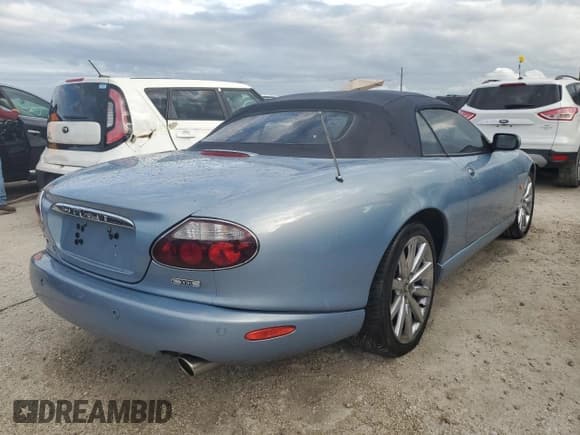 ✅ 2005 Jaguar XK XK8 • VIN: SAJDA42C152A44506 • Лот: 74444034. Опубликован ранее на Copart с пробегом Не указан. Бесплатный доступ к архиву аукционных продаж из США и подробный отчёт об истории автомобиля на DreamBid. Изображение 3.