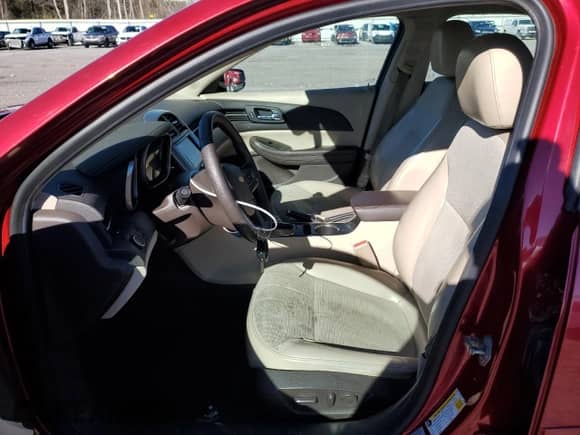 ✅ 2014 Chevrolet Malibu LT • VIN: 1G11C5SL4EF118470 • Лот: 91427215. Опубликован ранее на Copart с пробегом 212 290 миль. Бесплатный доступ к архиву аукционных продаж из США и подробный отчёт об истории автомобиля на DreamBid. Изображение 7.