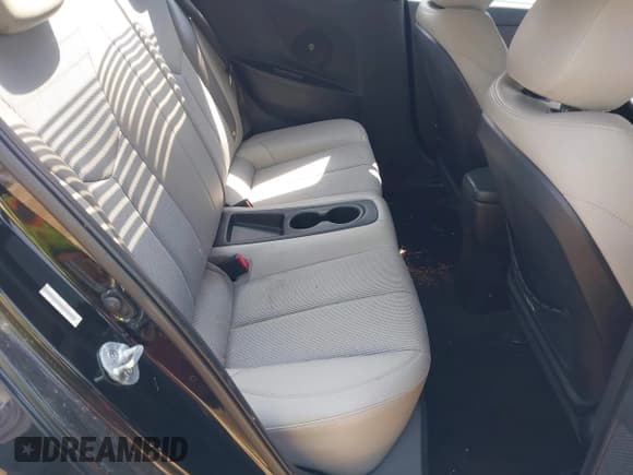 ✅ 2013 Hyundai Veloster w/Black Int • VIN: KMHTC6AD8DU084703 • Лот: 42387528. Опубликован ранее на IAAI с пробегом 154 876 миль. Бесплатный доступ к архиву аукционных продаж из США и подробный отчёт об истории автомобиля на DreamBid. Изображение 8.