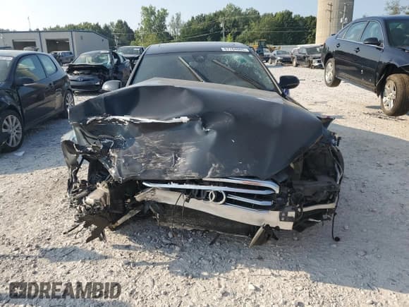 ✅ 2011 Audi A8 • VIN: WAURVAFD4BN010025 • Lot: 67784065. Wystawiony na Copart z przebiegiem Nie podano. Bezpłatny archiwum sprzedaży aukcyjnych z USA i szczegółowy raport historii pojazdu na DreamBid. Zdjęcie 5.