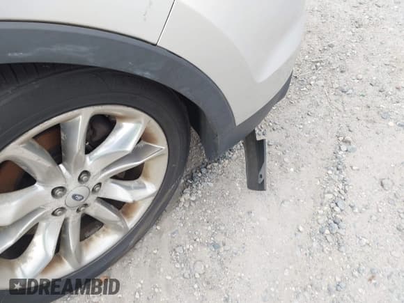 ✅ 2013 Ford Explorer XLT • VIN: 1FM5K8D81DGC08833 • Lot: 43722861. Wystawiony na IAAI z przebiegiem 131 530 mil. Bezpłatny archiwum sprzedaży aukcyjnych z USA i szczegółowy raport historii pojazdu na DreamBid. Zdjęcie 13.