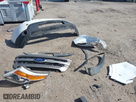 ✅ 2015 Ford Explorer • VIN: 1FM5K8B84FGC42531 • Lot: 42823494. Listed on IAAI with 135,352 mi. Free auction sales archive from the USA and detailed vehicle history report at DreamBid. Image 12.