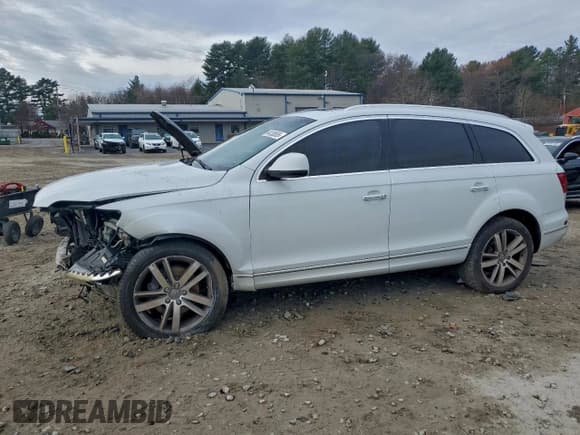 ✅ 2013 Audi Q7 Premium Plus • VIN: WA1LGAFEXDD010688 • Lot: 94130655. Wystawiony na Copart z przebiegiem 163 717 mil. Bezpłatny archiwum sprzedaży aukcyjnych z USA i szczegółowy raport historii pojazdu na DreamBid. Zdjęcie 1.