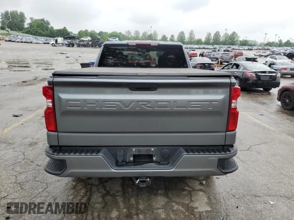 ✅ 2019 Chevrolet Silverado 1500 Custom • VIN: 1GCRYBEH9KZ335136 • Lot: 59752675. Wystawiony na Copart z przebiegiem 82 104 mil. Bezpłatny archiwum sprzedaży aukcyjnych z USA i szczegółowy raport historii pojazdu na DreamBid. Zdjęcie 6.