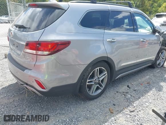 ✅ 2017 Hyundai Santa Fe Limited Ultimate • VIN: KM8SR4HF7HU216720 • Лот: 43228756. Опубликован ранее на IAAI с пробегом Не указан. Бесплатный доступ к архиву аукционных продаж из США и подробный отчёт об истории автомобиля на DreamBid. Изображение 4.