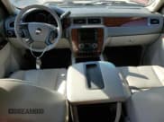 ✅ 2010 Chevrolet Silverado 1500 • VIN: 3GCXKTE24AG233395 • Lot: 49050065. Wystawiony na Copart z przebiegiem 150 481 mil. Bezpłatny archiwum sprzedaży aukcyjnych z USA i szczegółowy raport historii pojazdu na DreamBid. Zdjęcie 8.