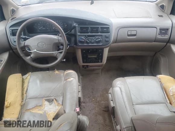 ✅ 1999 Toyota Sienna LE • VIN: 4T3ZF13C3XU098898 • Лот: 80264315. Опубликован ранее на Copart с пробегом 223 309 миль. Бесплатный доступ к архиву аукционных продаж из США и подробный отчёт об истории автомобиля на DreamBid. Изображение 8.