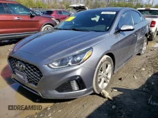 ✅ 2018 Hyundai Sonata Limited • VIN: 5NPE34AF4JH708666 • Lot: 42632533. Listed on Copart with 40,622 mi. Free auction sales archive from the USA and detailed vehicle history report at DreamBid. Image 1.