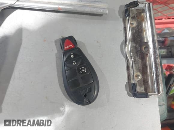 ✅ 2010 Dodge 1500 TRX • VIN: 1D7RV1GT0AS193874 • Lot: 42211871. Wystawiony na IAAI z przebiegiem 219 361 mil. Bezpłatny archiwum sprzedaży aukcyjnych z USA i szczegółowy raport historii pojazdu na DreamBid. Zdjęcie 11.