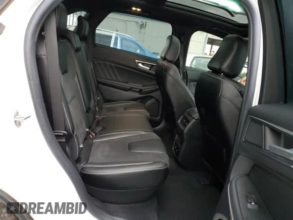 ✅ 2021 Ford Edge ST • VIN: 2FMPK4AP9MBA45725 • Lot: 61427605. Wystawiony na Copart z przebiegiem 38 189 mil. Bezpłatny archiwum sprzedaży aukcyjnych z USA i szczegółowy raport historii pojazdu na DreamBid. Zdjęcie 11.
