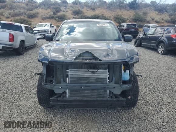 ✅ 2017 GMC Canyon 4WD SLE • VIN: 1GTG6CEN8H1320658 • Lot: 66401615. Wystawiony na Copart z przebiegiem 21 661 mil. Bezpłatny archiwum sprzedaży aukcyjnych z USA i szczegółowy raport historii pojazdu na DreamBid. Zdjęcie 5.