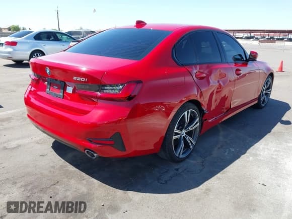 ✅ 2022 BMW 3 Series 330i • VIN: 3MW5R1J09N8C52274 • Лот: 42052851. Опубликован ранее на IAAI с пробегом 30 897 миль. Бесплатный доступ к архиву аукционных продаж из США и подробный отчёт об истории автомобиля на DreamBid. Изображение 4.