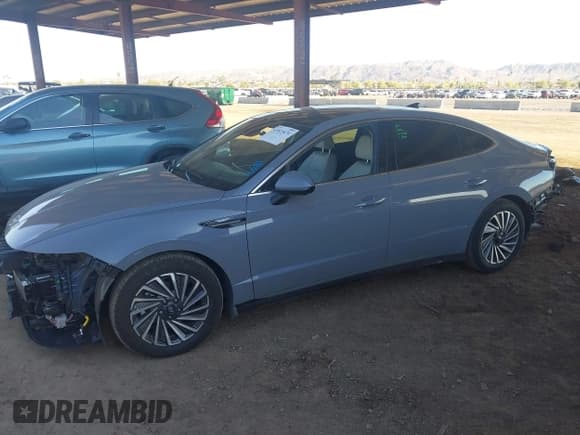 ✅ 2024 Hyundai Sonata Limited • VIN: KMHL54JJ5RA087717 • Лот: 41815474. Опубликован ранее на IAAI с пробегом 12 530 миль. Бесплатный доступ к архиву аукционных продаж из США и подробный отчёт об истории автомобиля на DreamBid. Изображение 15.