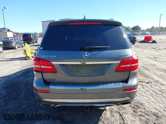 ✅ 2017 Mercedes-Benz GLS 450 • VIN: 4JGDF6EEXHA921070 • Лот: 43463983. Опубликован ранее на IAAI с пробегом 120 000 миль. Бесплатный доступ к архиву аукционных продаж из США и подробный отчёт об истории автомобиля на DreamBid. Изображение 17.