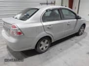 ✅ 2010 Chevrolet Aveo 1LT • VIN: KL1TD5DEXAB101600 • Lot: 41251330. Wystawiony na IAAI z przebiegiem 142 581 mil. Bezpłatny archiwum sprzedaży aukcyjnych z USA i szczegółowy raport historii pojazdu na DreamBid. Zdjęcie 4.