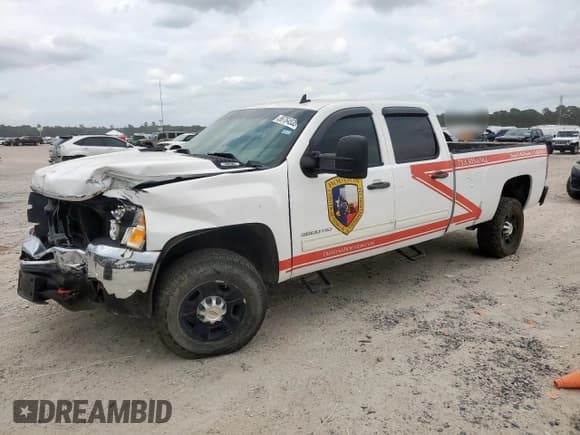 ✅ 2010 Chevrolet Silverado 1500 • VIN: 1GC4C0BG9AF121711 • Лот: 56764535. Опубликован ранее на Copart с пробегом 127 280 миль. Бесплатный доступ к архиву аукционных продаж из США и подробный отчёт об истории автомобиля на DreamBid. Изображение 1.