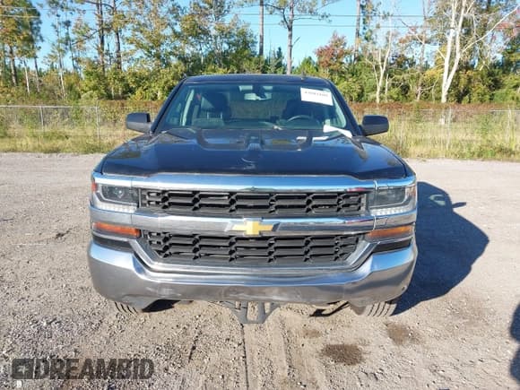 ✅ 2018 Chevrolet Silverado 1500 LT • VIN: 1GCRCREC7JZ141635 • Lot: 43682102. Wystawiony na IAAI z przebiegiem 150 756 mil. Bezpłatny archiwum sprzedaży aukcyjnych z USA i szczegółowy raport historii pojazdu na DreamBid. Zdjęcie 12.