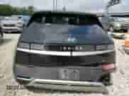 2023 Hyundai Ioniq 5 SE z VIN KM8KMDAFXPU149540, wystawiony jako Copart lot #65520314 z przebiegiem 14 265 mil mil oraz Szkoda całkowita • Salvage title. Historia ofert i sprzedaży dostępna na DreamBid. Obrazek 6.
