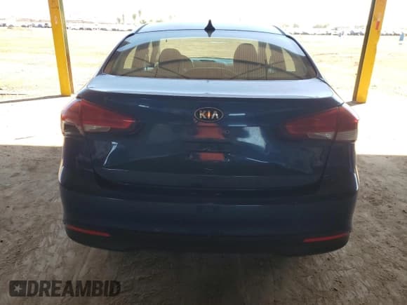 ✅ 2018 Kia Forte LX • VIN: 3KPFK4A78JE221202 • Лот: 82510875. Опубликован ранее на Copart с пробегом Не указан. Бесплатный доступ к архиву аукционных продаж из США и подробный отчёт об истории автомобиля на DreamBid. Изображение 6.