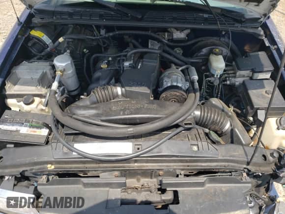 1999 Chevrolet S-10 LS Xtreme с VIN 1GCCS1949X8106588, выставлен на аукционе Copart как лот 63761015 с пробегом 205 281 миль миль и Списание • Salvage title. История ставок и продаж доступна на DreamBid. Изображение 11.