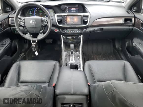 2017 Honda Accord Touring z VIN JHMCR6F79HC012277, wystawiony jako Copart lot #80881935 z przebiegiem 104 900 mil mil oraz Szkoda całkowita • Salvage title. Historia ofert i sprzedaży dostępna na DreamBid. Obrazek 8.