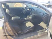 ✅ 2011 Hyundai Genesis Coupe • VIN: KMHHT6KD0BU063278 • Лот: 43204544. Опубликован ранее на IAAI с пробегом 127 966 миль. Бесплатный доступ к архиву аукционных продаж из США и подробный отчёт об истории автомобиля на DreamBid. Изображение 5.