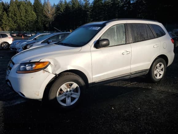 ✅ 2009 Hyundai Santa Fe GLS • VIN: 5NMSG13D09H330355 • Lot: 86271174. Listed on Copart with 150,269 mi. Free auction sales archive from the USA and detailed vehicle history report at DreamBid. Image 1.