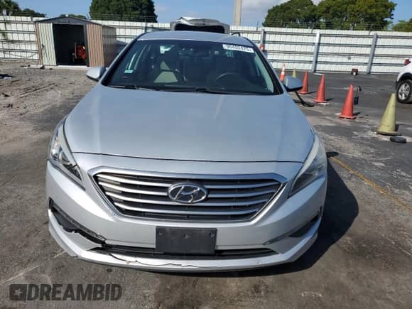 2015 Hyundai Sonata SE with VIN 5NPE24AFXFH198365, listed as a Copart auction lot 90492475 with 116,839 mi miles and Salvage title. Bid and sale history available at DreamBid. Image 5.