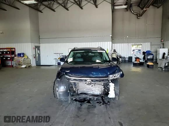 ✅ 2023 Volkswagen Atlas SE • VIN: 1V2KR2CA5PC503058 • Lot: 90033545. Wystawiony na Copart z przebiegiem 41 624 mil. Bezpłatny archiwum sprzedaży aukcyjnych z USA i szczegółowy raport historii pojazdu na DreamBid. Zdjęcie 15.