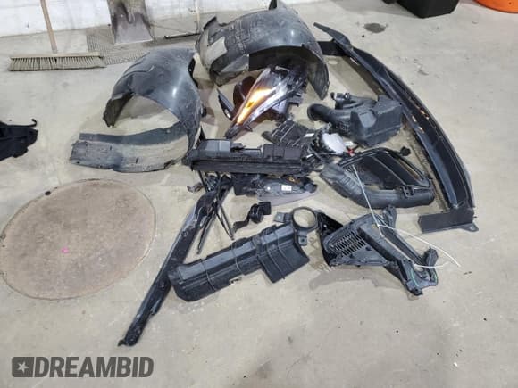 ✅ 2019 Kia Forte LXS • VIN: 3KPF24AD4KE128443 • Lot: 83804175. Listed on Copart with 101,008 mi. Free auction sales archive from the USA and detailed vehicle history report at DreamBid. Image 12.