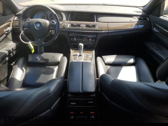 ✅ 2013 BMW 7 Series 750i • VIN: WBAYA8C50DC996696 • Lot: 69452715. Listed on Copart with 83,562 mi. Free auction sales archive from the USA and detailed vehicle history report at DreamBid. Image 8.