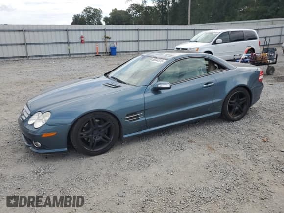 ✅ 2007 Mercedes-Benz SL 550 • VIN: WDBSK71F47F121005 • Lot: 85944315. Listed on Copart with 103,301 mi. Free auction sales archive from the USA and detailed vehicle history report at DreamBid. Image 1.