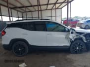 ✅ 2019 GMC Terrain SLE • VIN: 3GKALMEV9KL365715 • Lot: 43304259. Wystawiony na IAAI z przebiegiem 116 761 mil. Bezpłatny archiwum sprzedaży aukcyjnych z USA i szczegółowy raport historii pojazdu na DreamBid. Zdjęcie 13.