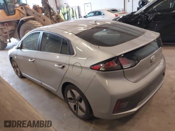 ✅ 2020 Hyundai Ioniq Preferred • VIN: KMHC85LC2LU221312 • Lot: 41971425. Wystawiony na IAAI z przebiegiem 45 414 mil. Bezpłatny archiwum sprzedaży aukcyjnych z USA i szczegółowy raport historii pojazdu na DreamBid. Zdjęcie 3.