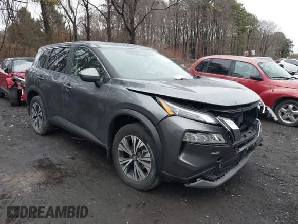 ✅ 2023 Nissan Rogue SV • VIN: 5N1BT3BB9PC872570 • Lot: 41811895. Wystawiony na IAAI z przebiegiem 3 993 mil. Bezpłatny archiwum sprzedaży aukcyjnych z USA i szczegółowy raport historii pojazdu na DreamBid. Zdjęcie 1.