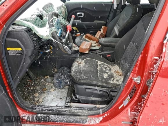 ✅ 2016 Kia Soul + • VIN: KNDJP3A59G7819960 • Лот: 93528895. Опубликован ранее на Copart с пробегом Не указан. Бесплатный доступ к архиву аукционных продаж из США и подробный отчёт об истории автомобиля на DreamBid. Изображение 9.