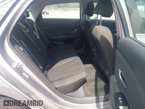 ✅ 2025 Hyundai Elantra SEL Convenience • VIN: KMHLS4DG3SU935865 • Лот: 43255381. Опубликован ранее на IAAI с пробегом 5 020 миль. Бесплатный доступ к архиву аукционных продаж из США и подробный отчёт об истории автомобиля на DreamBid. Изображение 8.