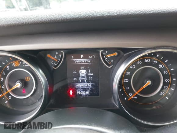 ✅ 2019 Jeep Wrangler Unlimited Sport S • VIN: 1C4HJXDN5KW634726 • Lot: 43229188. Wystawiony na IAAI z przebiegiem 98 032 mil. Bezpłatny archiwum sprzedaży aukcyjnych z USA i szczegółowy raport historii pojazdu na DreamBid. Zdjęcie 7.