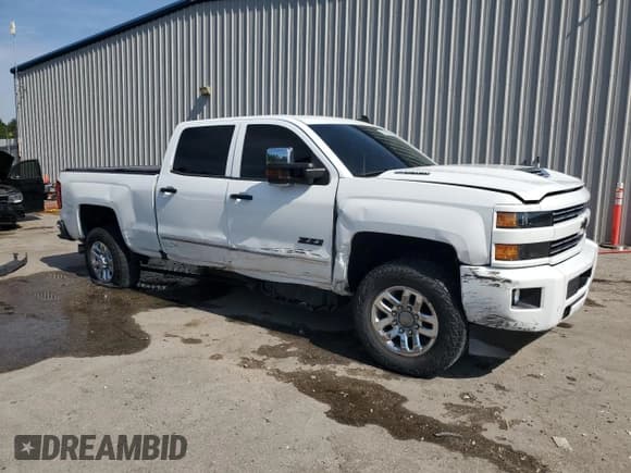 ✅ 2018 Chevrolet Silverado 2500HD LT • VIN: 1GC1KVEYXJF284312 • Lot: 80534805. Listed on Copart with 114,996 mi. Free auction sales archive from the USA and detailed vehicle history report at DreamBid. Image 4.