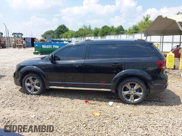 ✅ 2017 Dodge Journey Crossroad Plus • VIN: 3C4PDCGB6HT603805 • Лот: 42686427. Опубликован ранее на IAAI с пробегом 123 397 миль. Бесплатный доступ к архиву аукционных продаж из США и подробный отчёт об истории автомобиля на DreamBid. Изображение 14.