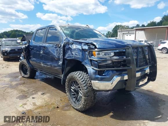 2023 Chevrolet Silverado 1500 LT z VIN 1GCUDDE81PZ193504, wystawiony jako IAAI lot #43079884 z przebiegiem 24 647 mil mil oraz . Historia ofert i sprzedaży dostępna na DreamBid. Obrazek 1.